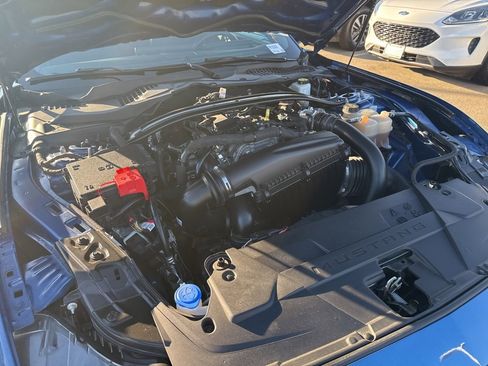 Used 2024 Ford Mustang Convertible image 25