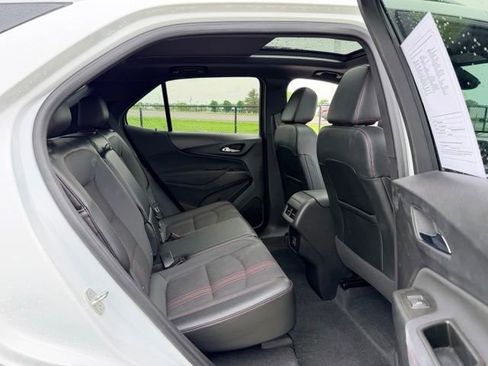Used 2023 Chevrolet Equinox RS AWD/4WD image 9