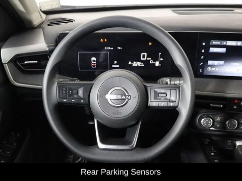 Used 2025 Nissan Kicks SV FWD image 7