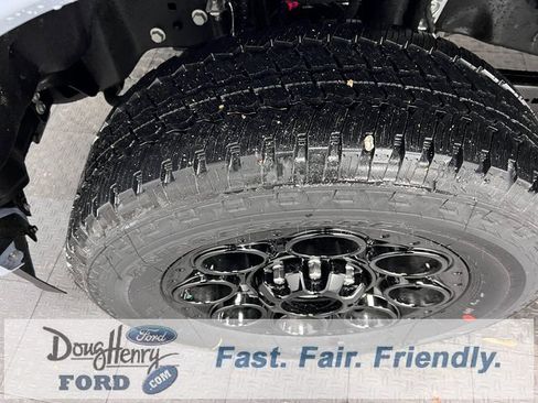 New 2026 Ford F250 Lariat w/ Black Appearance Package image 18