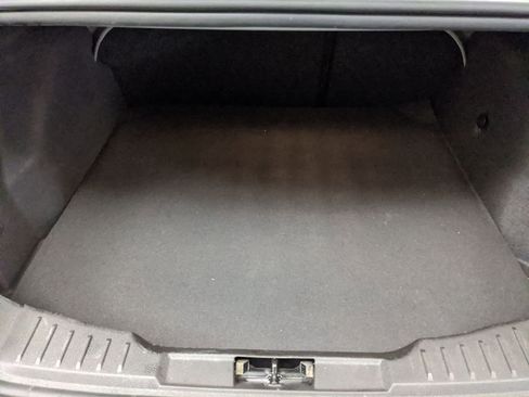 Used 2018 Ford Focus SE image 18