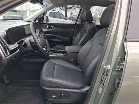 Certified 2025 Kia Sorento SX image 14
