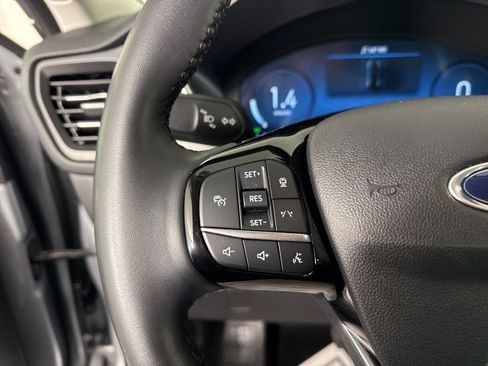 Used 2024 Ford Escape Platinum image 29