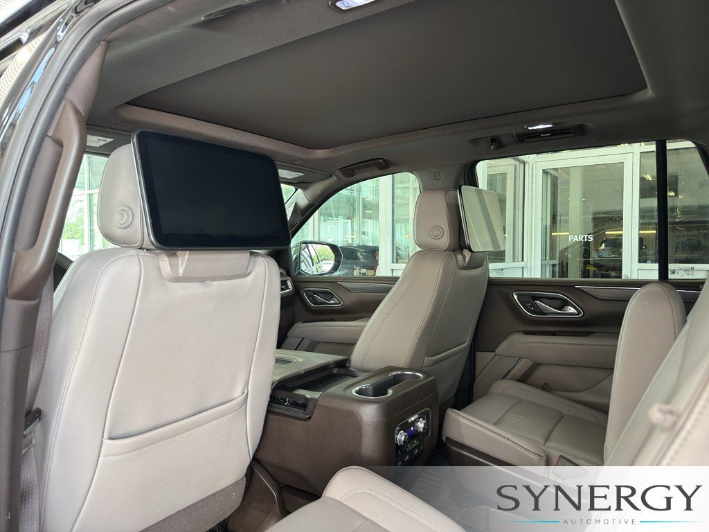 Used 2023 GMC Yukon SLT w/ SLT Premium Package RWD image 31
