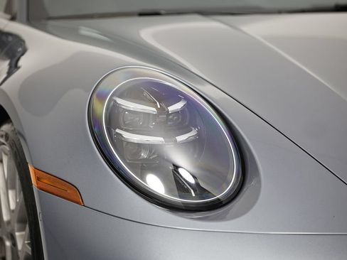 Used 2025 Porsche 911 Carrera S RWD image 18
