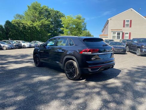 Used 2022 Volkswagen Atlas Cross Sport SE image 8