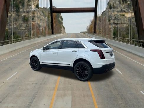 New 2026 Cadillac XT5 Premium Luxury w/ LPO, ONYX Package FWD image 7