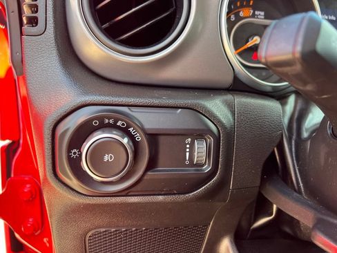 Used 2023 Jeep Wrangler Unlimited Sport AWD/4WD image 24