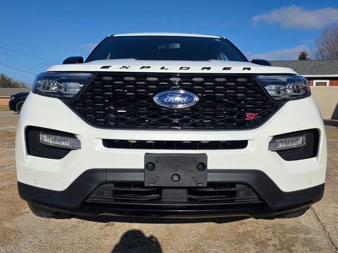 Used 2022 Ford Explorer ST w/ ST Street Pack image 30