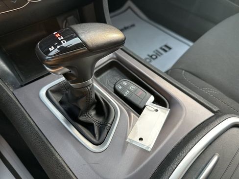 Used 2023 Dodge Charger SXT image 19