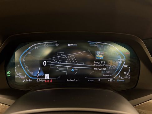 Used 2022 BMW X5 xDrive45e w/ M Sport Package image 15