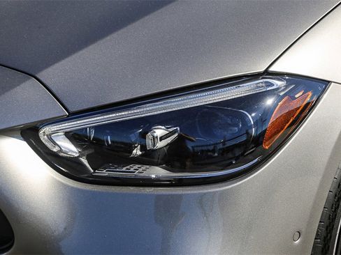 Used 2024 Mercedes-Benz C 43 AMG 4MATIC Sedan image 8