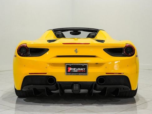Used 2017 Ferrari 488 Spider image 13
