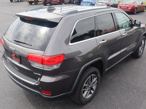 Used 2018 Jeep Grand Cherokee Limited AWD/4WD image 12