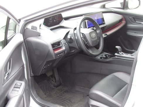 Certified 2024 Toyota Prius Prime FWD image 10