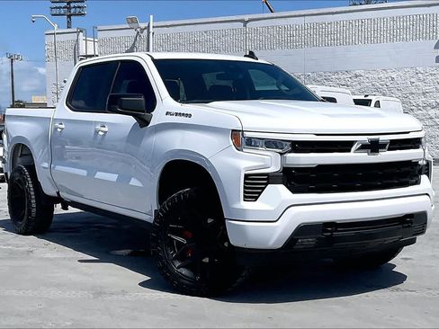 Used 2024 Chevrolet Silverado 1500 RST w/ Convenience Package II RWD image 21