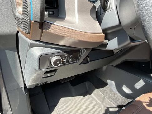 Used 2023 Ford Bronco Outer Banks AWD/4WD image 25