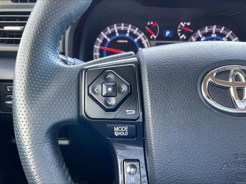 Used 2019 Toyota 4Runner TRD Off-Road Premium image 23