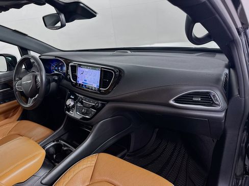 Used 2022 Chrysler Pacifica Pinnacle FWD image 33