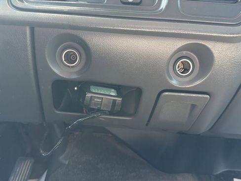 Used 2003 Chevrolet Avalanche 4x4 w/ Suspension Package, Off-Road image 22