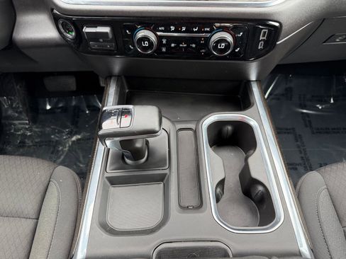 Used 2024 Chevrolet Silverado 1500 LT Trail Boss w/ Protection Package AWD/4WD image 15