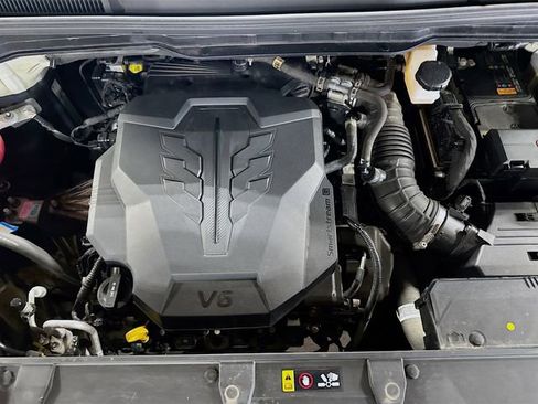 Used 2022 Kia Carnival LX FWD image 31