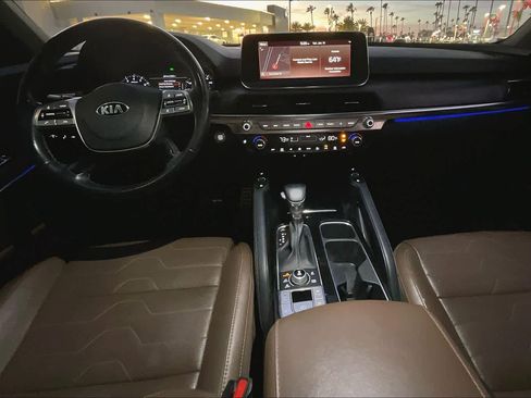 Used 2021 Kia Telluride SX w/ SX Prestige Package image 15