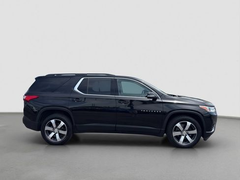 Used 2021 Chevrolet Traverse LT w/ LT Premium Package AWD/4WD image 7