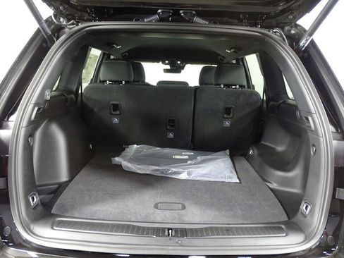 New 2025 Jeep Grand Cherokee Laredo image 13