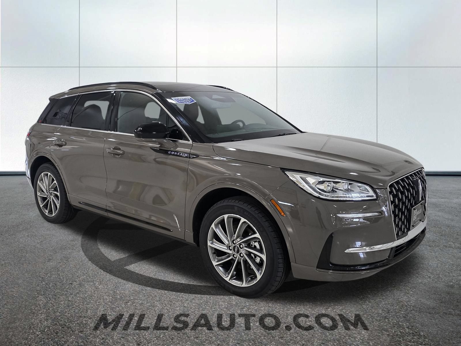 New 2025 Lincoln Corsair Grand Touring AWD/4WD image 10