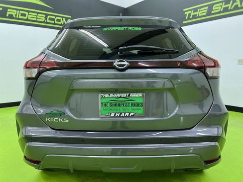 Used 2023 Nissan Kicks S FWD image 8
