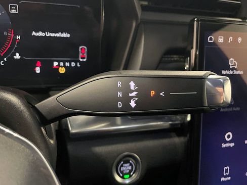 Used 2025 GMC Terrain Elevation image 29