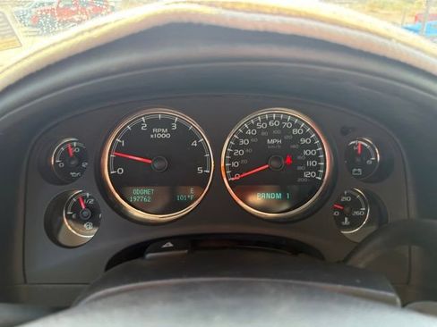 Used 2014 Chevrolet Silverado 2500 LTZ w/ LTZ Plus Package AWD/4WD image 7
