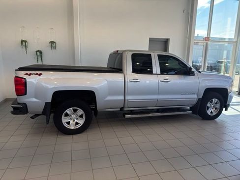 Used 2018 Chevrolet Silverado 1500 LT w/ All Star Edition AWD/4WD image 36