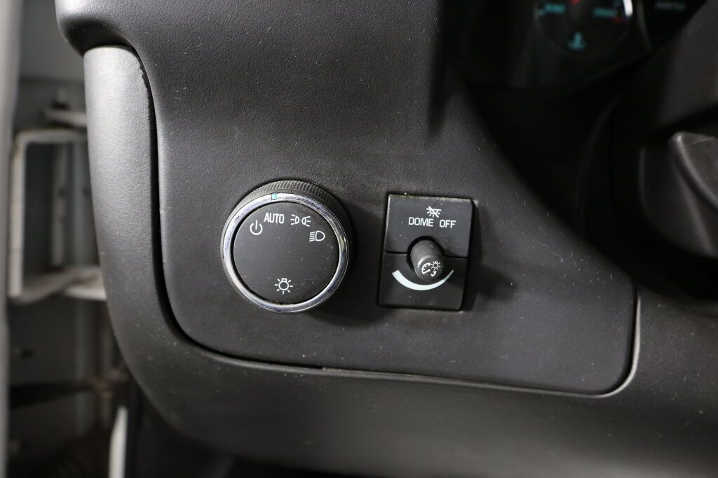 Used 2015 GMC Savana 2500 RWD image 24