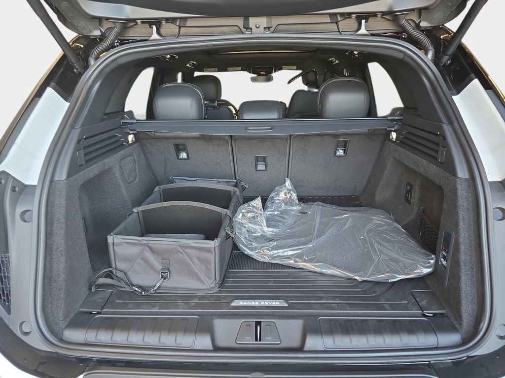 New 2026 Land Rover Range Rover Sport SE AWD/4WD image 10