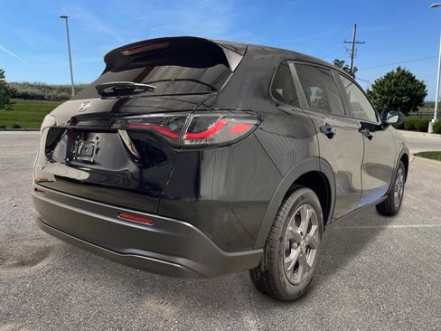 New 2026 Honda HR-V LX image 5