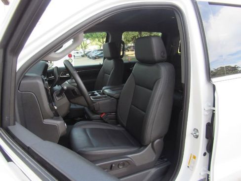 Used 2025 GMC Sierra 1500 SLT image 14