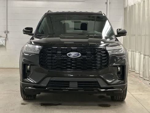 Used 2025 Ford Explorer ST-Line AWD/4WD image 31
