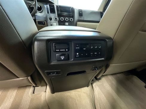 Used 2008 Toyota Sequoia Platinum w/ Cold Area Pkg AWD/4WD image 27