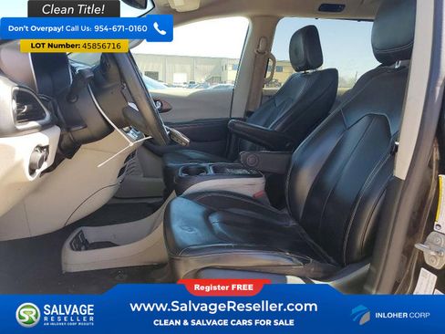 Used 2020 Chrysler Voyager Lxi image 9
