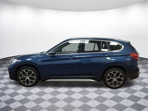 Certified 2022 BMW X1 xDrive28i w/ Convenience Package image 2