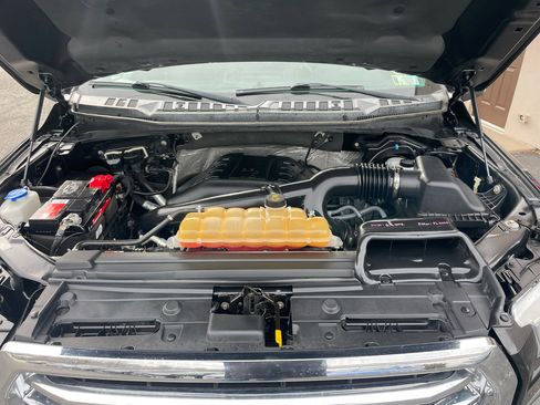 Used 2015 Ford F150 XLT w/ Equipment Group 302A Luxury image 11