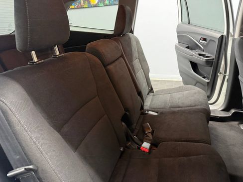 Used 2020 Honda Pilot EX image 47