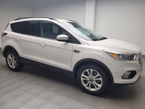 Used 2018 Ford Escape SE w/ Ford Safe & Smart Package AWD/4WD image 11