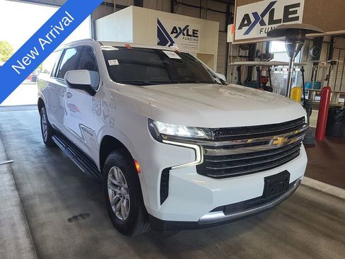 Used 2021 Chevrolet Suburban LT image 1