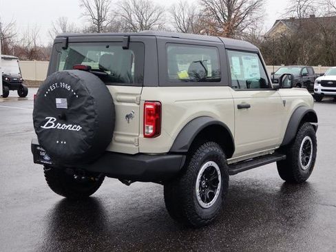 New 2025 Ford Bronco 2-Door w/ Sasquatch Package image 3