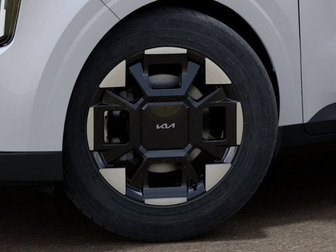 New 2026 Kia Carnival EX FWD image 10