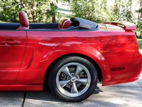Used 2006 Ford Mustang GT Premium RWD image 5