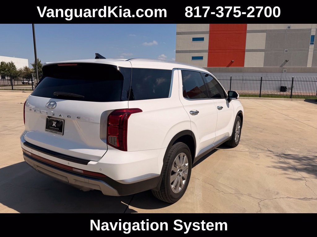 Used 2025 Hyundai Palisade SEL FWD image 4